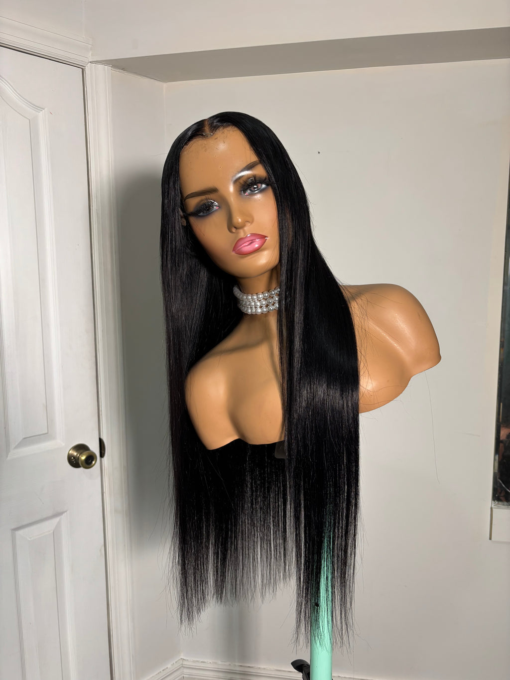 #6 Straight frontal wig