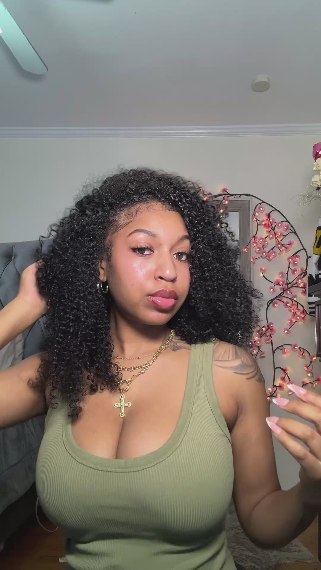 #19 kiny curly half wig